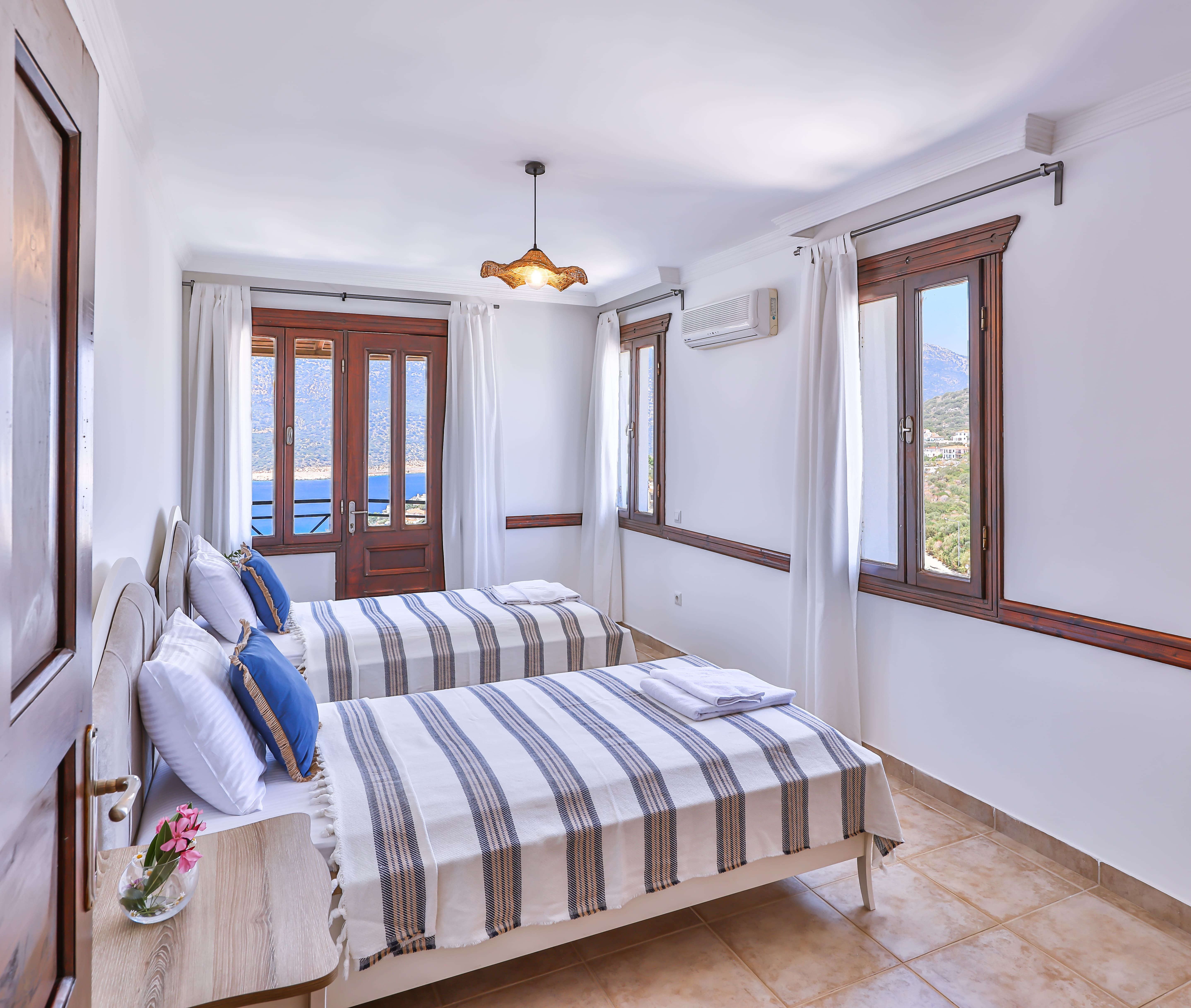 Villa Sarı - photo 43
