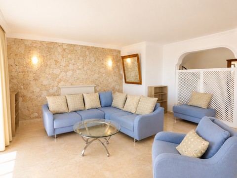 Living Area - photo 6