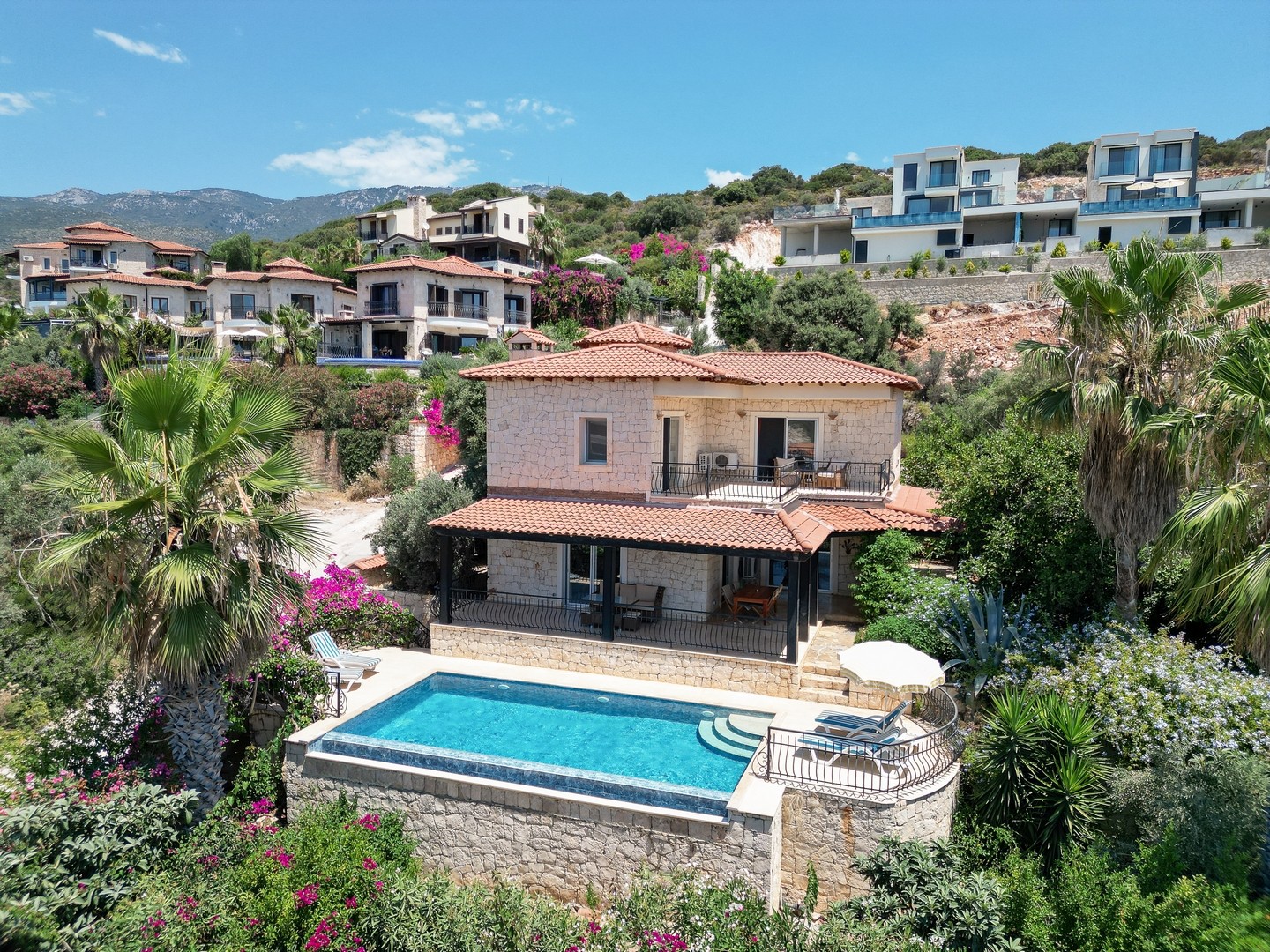 Villa Tavla - photo 1