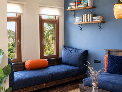 Living Area - photo 8
