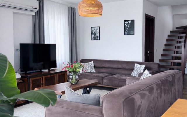 Shida Suites
