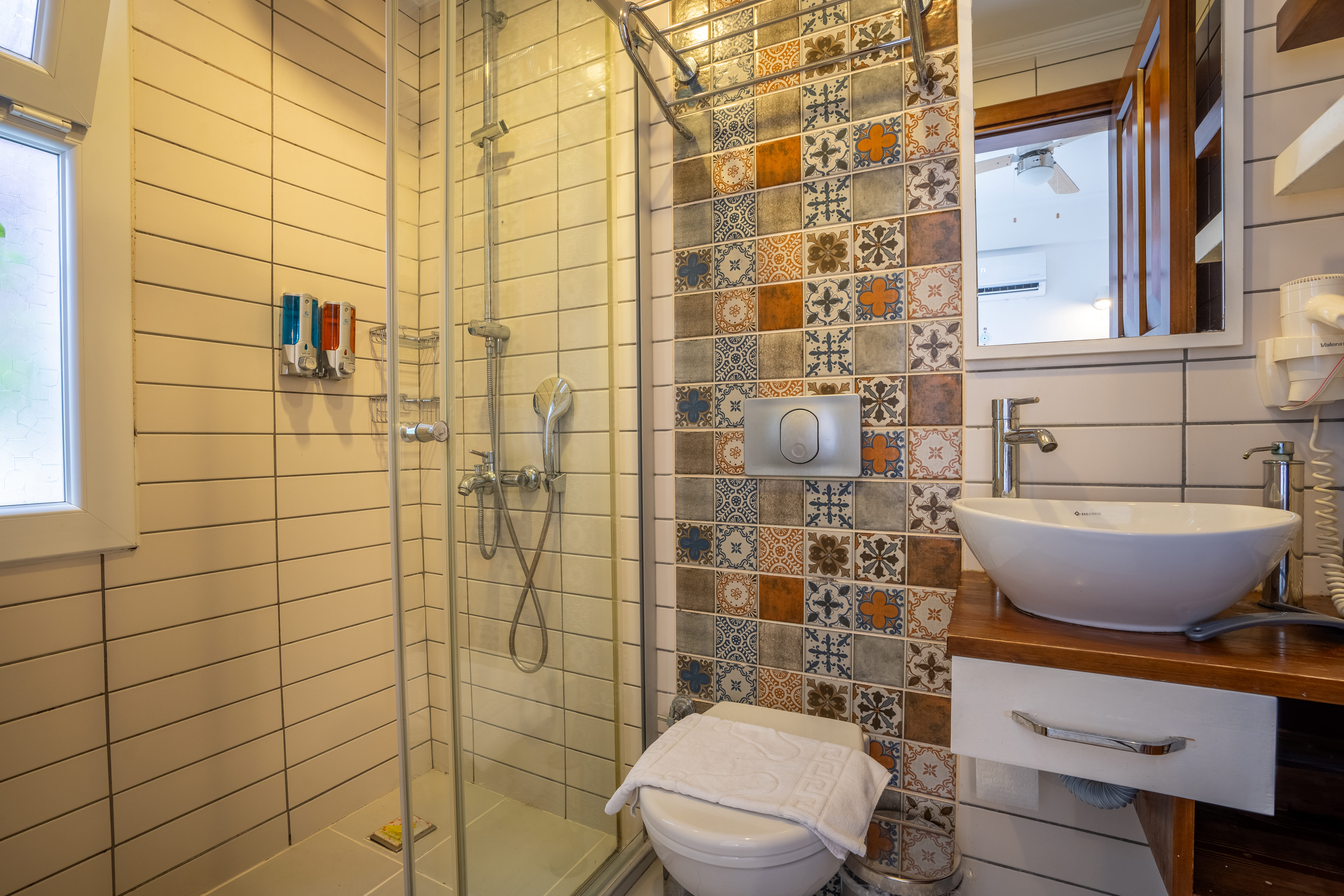 Hideaway Hotel - photo 122