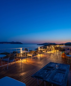 Hideaway Hotel