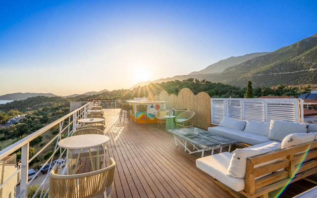 Hideaway Hotel