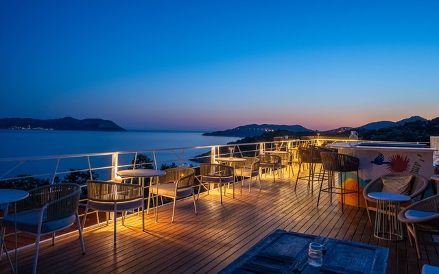 Hideaway Hotel