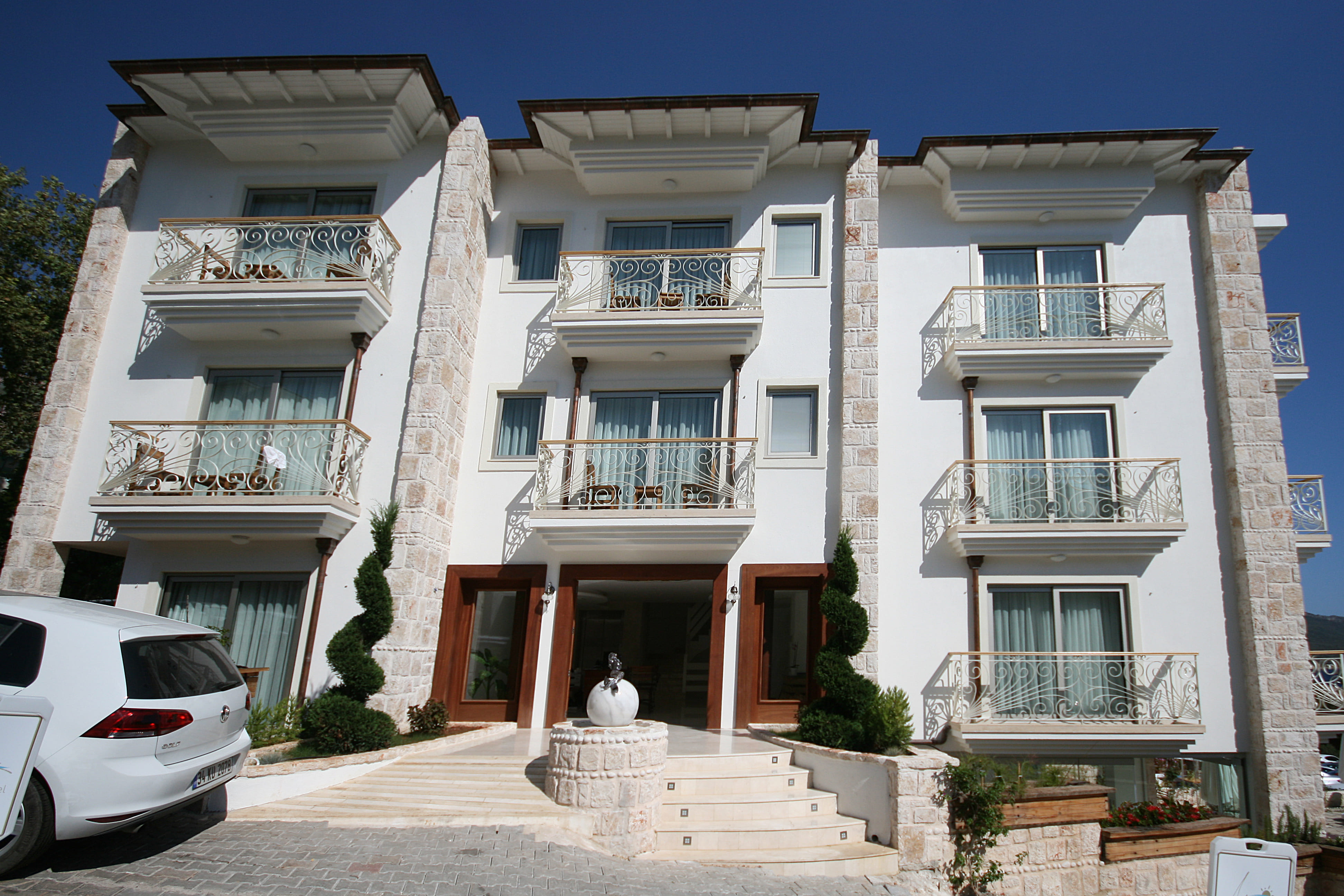 Arnna Hotel - photo 2