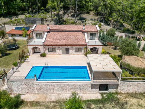 Pool - photo 1