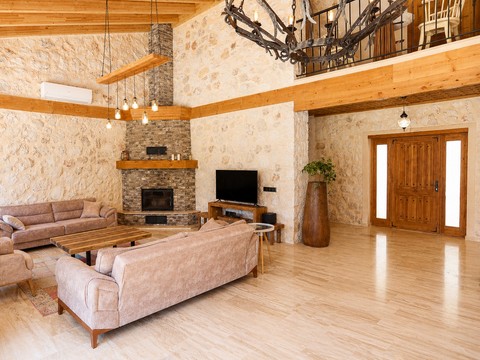 Living Area - photo 3