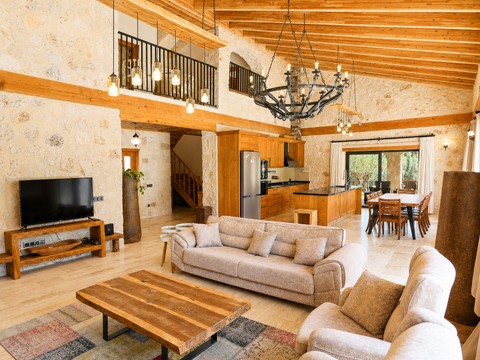 Living Area - photo 8