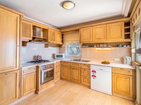 Kitchen - photo 1